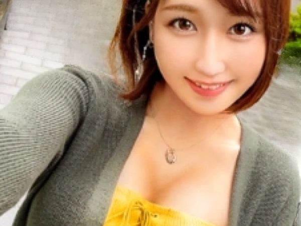 【激潮吹き美脚艶肌】マ●コ大洪水！高速ピストン攻撃で噴水潮！デカチンで蓋をして応急処置も、潮に負けじと中に大量射精！
