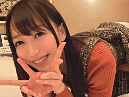 【素人】上京してきた新卒OLちゃん♡お尻をスパンキングされて電マで感じるとバックや正常位でピストンされて昇天する♡