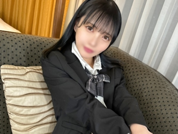 【パパ活JKの淫らな秘密】清純な顔してオジサン大好き美少女！ 色白ボディを震わせ、大人の快楽に溺れる♡