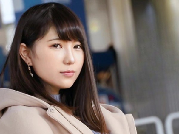 【人妻の隠れた本性】『旦那じゃ物足りないの…』清楚系人妻がエッチで大胆に変身！膣奥を激しく突かれて乱れまくる姿は必見♡ 旦那じゃ届かない快楽に溺れるスケベな人妻の淫らな喘ぎ声が響く！