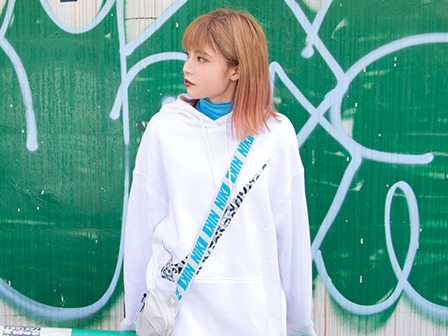 【ギャルAVデビュー】『19歳の初体験♡』ヤリマン系美少女がカメラの前でSEX解禁！口内射精されたザーメンの味に驚愕のリアクション！？これぞギャルの本気エロ！