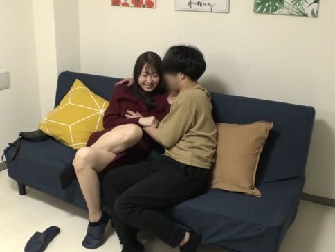 【隠し撮り】ヤリモク男が爆乳美女を密室に誘い、豊満ボディを晒すエロ行為を盗撮！肉厚ボディを揺らし、性交に酔いしれる女のエロすぎる姿♡