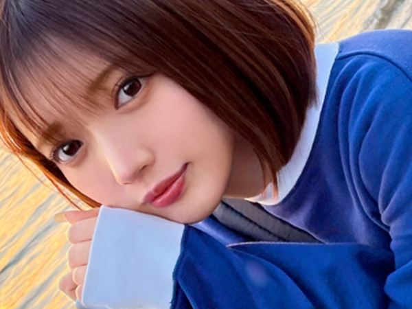 【ショートカットJDと生ハメデート】『感じちゃう…』超可愛い女子大生とラブラブSEX！貧乳ボディを独り占めし、生チンポで突いてザーメンぶっかけ！ウブなJDが乱れる姿に興奮必至！♡