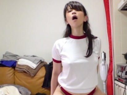 【ブルマ美少女の透け乳首誘惑】『奥まできてる…』ブルマ姿の美少女が騎乗位で激しく腰振り！透け乳首がエロすぎる件！！ポルチオ刺激で痙攣絶頂の連続に悶絶必至ｗｗｗ