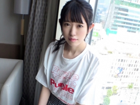 【童顔美少女の顔射体験】『いっぱい出して…』ロリフェイスなカワイイ子が激しいピストンに喘ぎまくり!ビンビンチ○ポから飛び出す濃厚ザーメンを顔面にぶっかけられちゃう♡