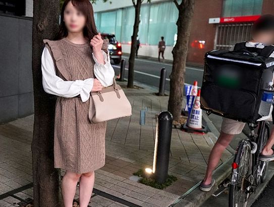 【女子アナの裏の顔】 清楚な美巨乳アナがラブホで不倫セックス♡ 騎乗位で乱れる淫らな姿に釘付け！