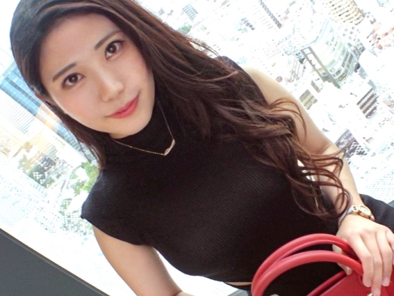 【巨尻セクシーお姉さんの欲求不満解消】タイトワンピから覗く美尻がヤバい！ムラムラ全開のおマンコで肉棒を咥え込み、感じまくるエロい姿がたまらない！♡