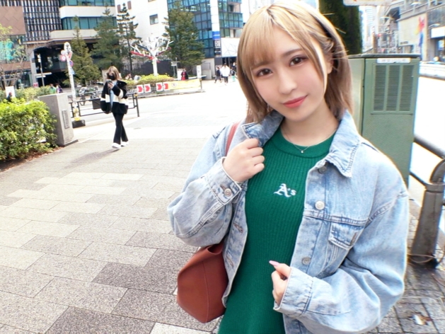 【金髪ギャルのエロ全開】『ヤバい、気持ち良すぎ…』スレンダーなボディが性欲MAXで大暴走！可愛い顔して濃厚セックスに没頭し、快感に溺れる姿が超エロい！♡