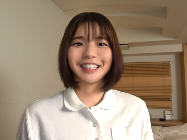 【あどけない巨乳美少女】『もっと激しく…』無邪気な顔した彼女がおっぱい揺らして乱れまくり！自慢の美乳に濃厚ぶっかけ♡