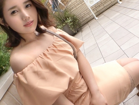 【むっちり人妻の危険な誘惑】欲求不満な熟れマン人妻が他人棒に夢中!豊満ボディを揺らしながら愛液垂れ流し、濃厚セックスで乱れまくる!旦那じゃ満足できない人妻のエロすぎる本気モード!♡