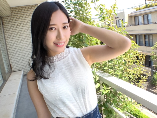 【美乳スレンダーお姉さん】美しいボディラインと敏感な美乳がたまらない！肉棒を咥え込み、スレンダーなカラダをくねらせながら感じまくる姿に超興奮！！