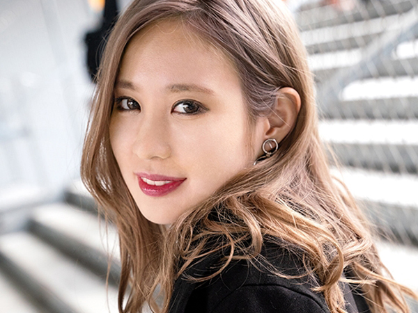 【めっかわギャルの淫乱3P】「セックス最高♡」誰もが振り返る巨乳ギャルをチンポ2本で責めまくり！揉みしだかれる美巨乳と喘ぎ声がエロすぎる3Pプレイ！！