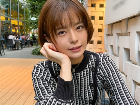 【無毛ちっぱいお姉さん】『感じちゃう…』ツルツルパイパンマ○コに興奮MAX！キレイな無毛地帯をズボズボ突きまくり、ねっとり味わい尽くす！