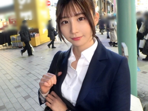 【パンスト破いてバック激ピストン】『やだ…でも気持ちいい…』スーツ姿のOLをナンパして、黒パンストをビリビリに！ムチムチのお尻を露わにし、バックから激しく突いてやったぜ！