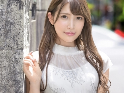 【色白美女の訪問セックス】『気持ち良すぎる…』素人男性宅に現れたスレンダー美女が、ねっとり濃厚なプレイで大興奮！素人男性のチ○ポを咥え込み、カラダを絡ませながら悶える姿は必見！♡