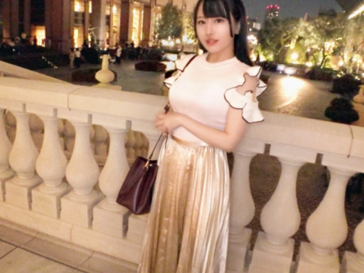 【巨乳美少女の悶絶セックス】ぷるぷるおっぱいが魅力の彼女、おマンコ激しく突かれてキュートな喘ぎ声！男根の快感に溺れ、乱れ狂う姿は超エロい！！
