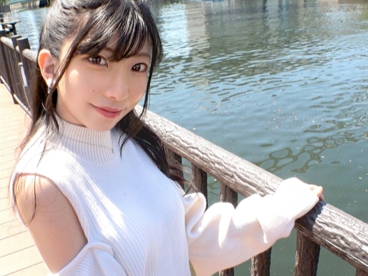 【美脚スレンダー美女の悶絶プレイ】『あっ…ダメ…そこ気持ちいい…』キュートな女の子がチ○コの快感に溺れる！細身ボディが激しく揺れるほど膣内を激しく刺激され、ヨガりまくるエロい姿がたまらない♡