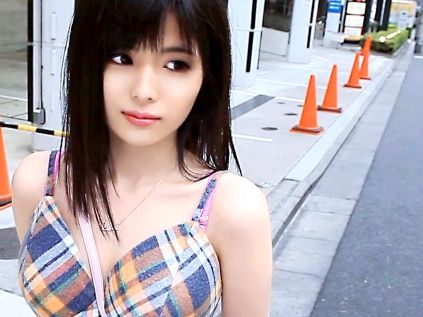【黒髪スレンダーギャルの強制SEX】イチャつきなしで背後から即ハメ！超絶美少女が困惑する中、鬼ピストンで快楽に溺れる！♡